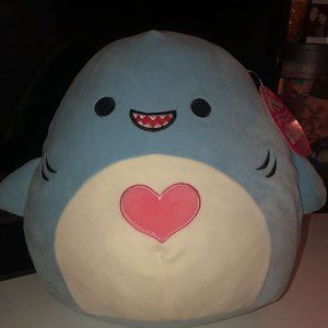 12” Canadian V-Day Exclusive Rey Heart Belly Shark Squishmallow Plush BNWT RARE